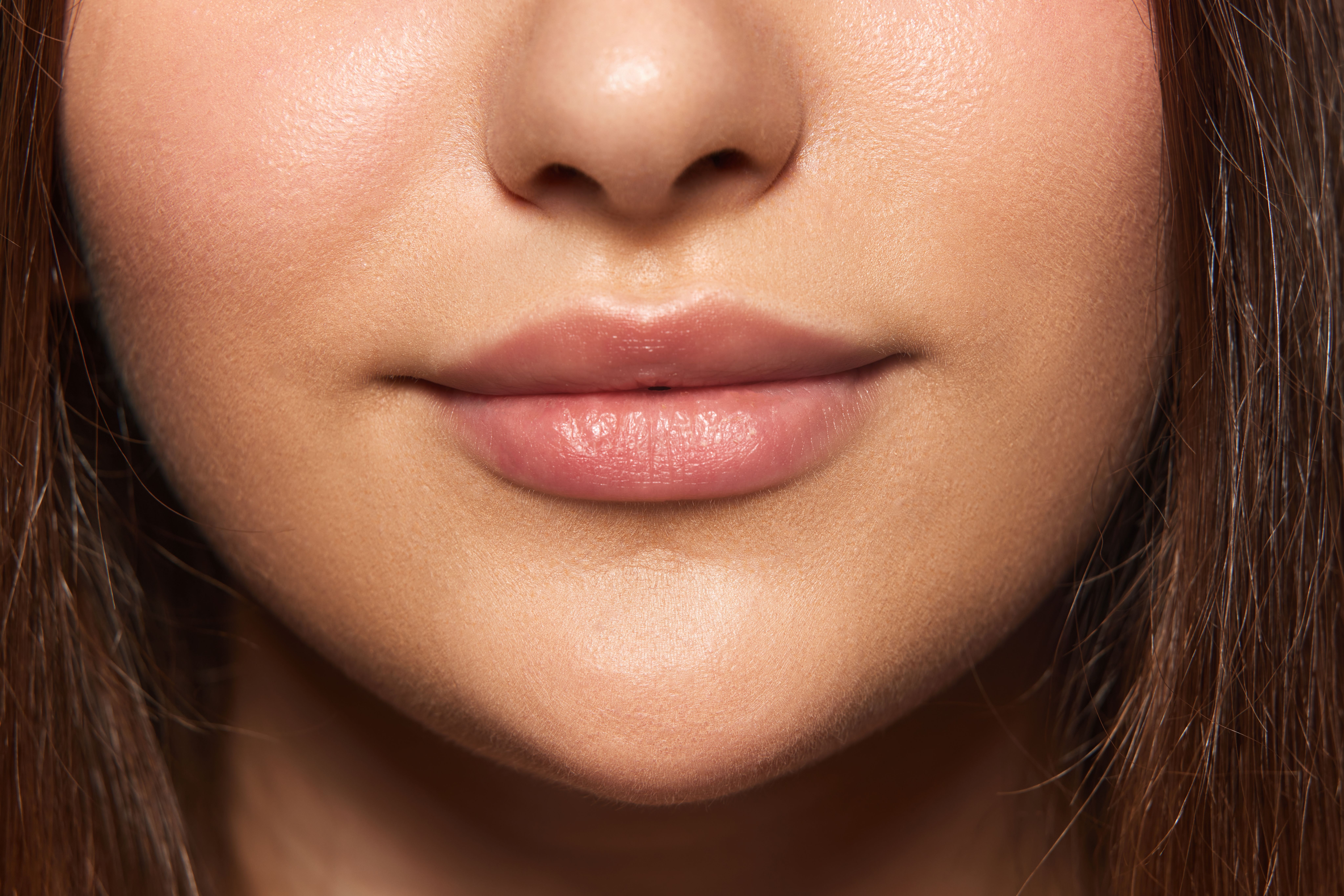 lipaugmentation: lipimplants: plastic surgeon: reviews:bestplasticsurgeon.jpg
